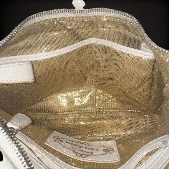 Frosting By Mary Norton Cream Leather with Petals and Silver-tone Accent Bag - Picture 6 of 8